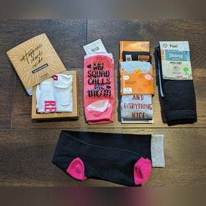 7 pairs of NEW Socks; size Small/Regular (Sock Size 4-10)